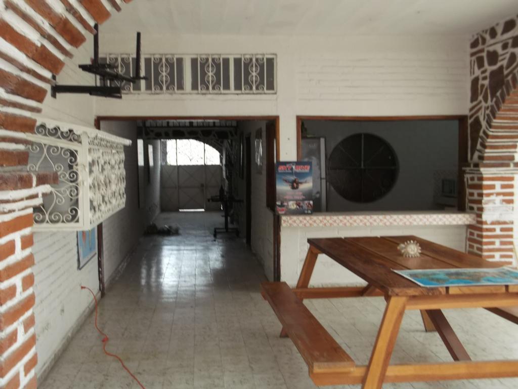 El Sunset Hostel بويرتو فالارتا المظهر الخارجي الصورة